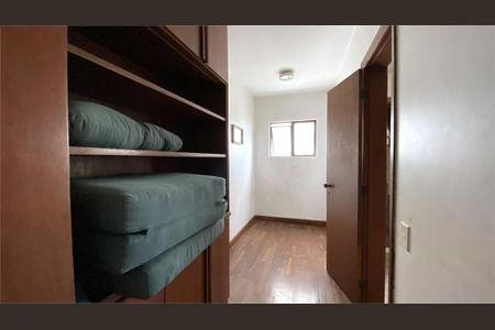 Apartamento à venda com 253m², 4 quartos e 4 vagas