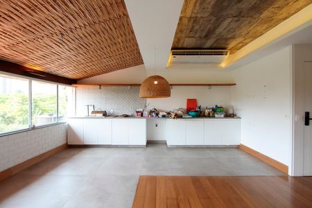 Apartamento à venda com 178m², 4 quartos e 2 vagasSala