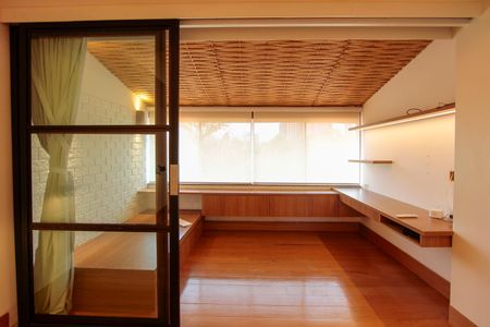 Apartamento à venda com 178m², 4 quartos e 2 vagasSUíte