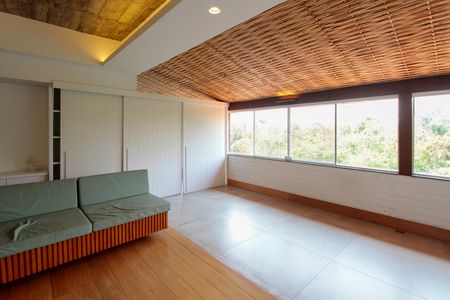 Apartamento à venda com 178m², 4 quartos e 2 vagasSala