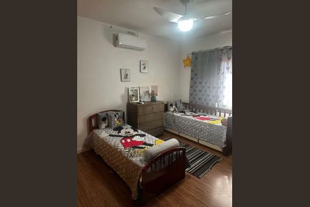 Casa à venda com 3 quartos, 198m² em Jardim das Vertentes, São Paulo