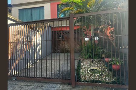 Casa à venda com 198m², 3 quartos e 3 vagas