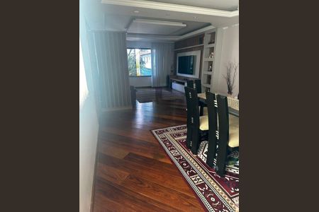 Casa à venda com 3 quartos, 198m² em Jardim das Vertentes, São Paulo