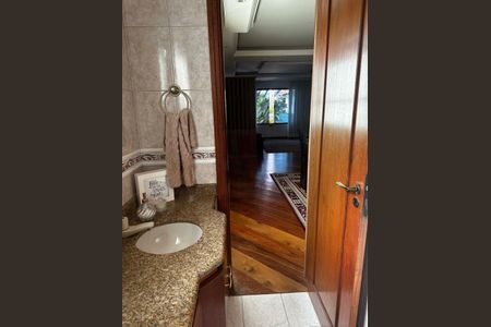 Casa à venda com 3 quartos, 198m² em Jardim das Vertentes, São Paulo