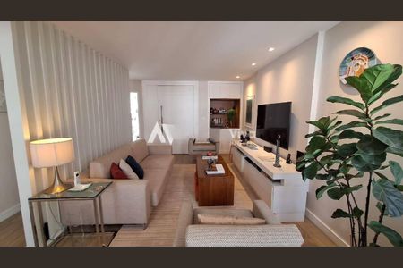 Apartamento à venda com 2 quartos, 100m² em Copacabana, Rio de Janeiro