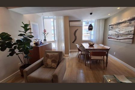 Apartamento à venda com 100m², 2 quartos e sem vaga