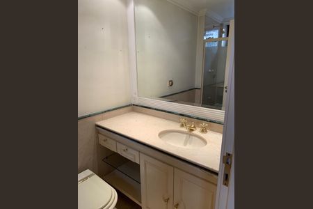 Apartamento à venda com 335m², 4 quartos e 6 vagas