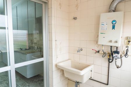 Apartamento à venda com 68m², 2 quartos e 1 vagaÁrea de Serviço