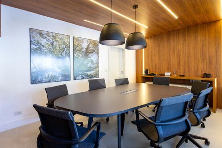 Casa à venda com 5 quartos, 258m² em Aclimação, São Paulo