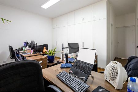 Casa à venda com 5 quartos, 258m² em Aclimação, São Paulo