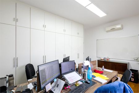 Casa à venda com 5 quartos, 258m² em Aclimação, São Paulo