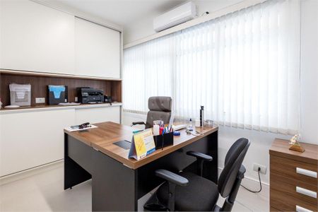 Casa à venda com 5 quartos, 258m² em Aclimação, São Paulo