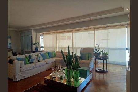 Apartamento à venda com 213m², 3 quartos e 3 vagas