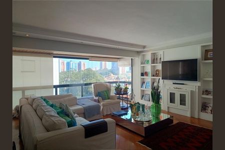 Apartamento à venda com 213m², 3 quartos e 3 vagas