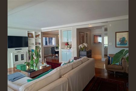 Apartamento à venda com 213m², 3 quartos e 3 vagas