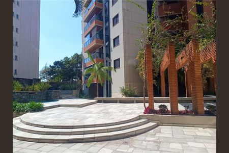 Apartamento à venda com 213m², 3 quartos e 3 vagas