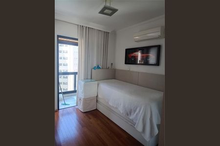 Apartamento à venda com 213m², 3 quartos e 3 vagas