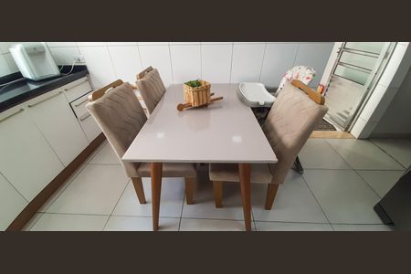 Casa à venda com 150m², 3 quartos e 2 vagasCozinha