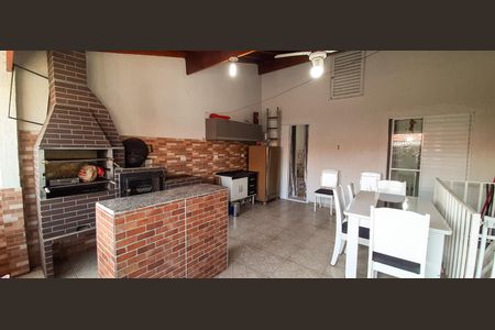 Casa à venda com 150m², 3 quartos e 2 vagasEspaço Gourmet