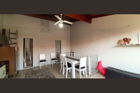 Casa à venda com 150m², 3 quartos e 2 vagasEspaço Gourmet