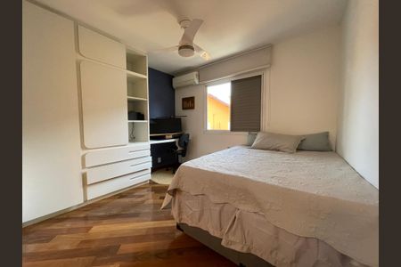 Quarto de casa de condomínio à venda com 3 quartos, 170m² em Vila Antonio, São Paulo
