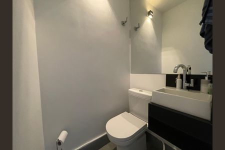 Casa de condomínio à venda com 170m², 3 quartos e 2 vagas Casa de condomínio à venda com 170m², 3 quartos e 2 vagasLavabo 2