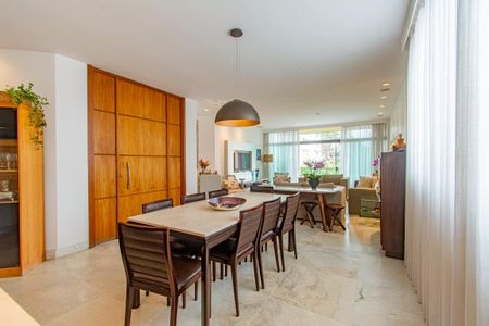 Sala de apartamento à venda com 4 quartos, 212m² em Serra, Belo Horizonte