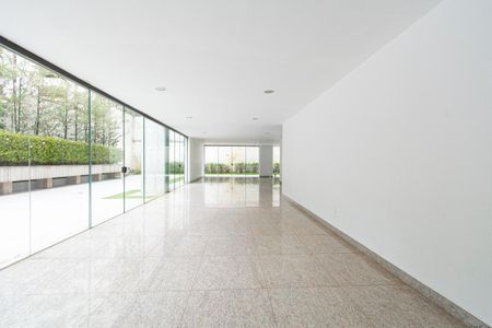 Apartamento à venda com 212m², 4 quartos e 3 vagas Apartamento à venda com 212m², 4 quartos e 3 vagasÁrea comum