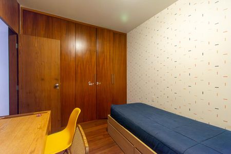 Apartamento à venda com 212m², 4 quartos e 3 vagas Apartamento à venda com 212m², 4 quartos e 3 vagasQuarto 1