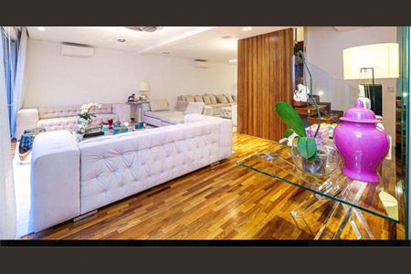 Casa à venda com 3 quartos, 450m² em Pacaembu, São Paulo