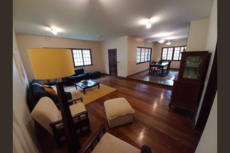 Casa à venda com 4 quartos, 442m² em Barra da Tijuca, Rio de Janeiro