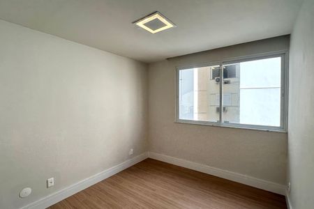 Apartamento à venda com 148m², 4 quartos e 2 vagasQuarto 3