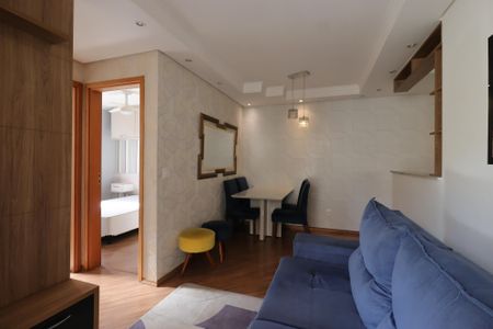 Sala de apartamento para alugar com 2 quartos, 50m² em Utinga, Santo André