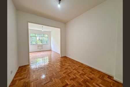Apartamento à venda com 36m², 1 quarto e sem vagaSala/Quarto