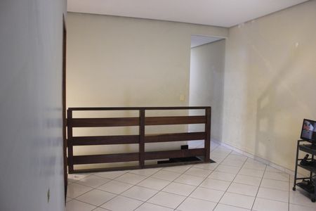 Sala 2 de casa para alugar com 4 quartos, 220m² em Vila Saiago, Guarulhos