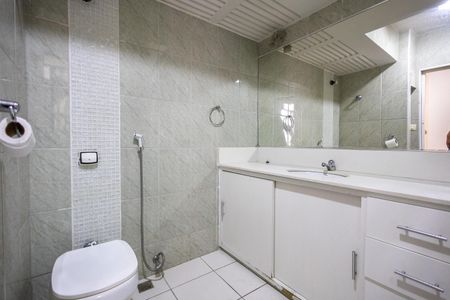 Apartamento à venda com 126m², 3 quartos e 1 vagaBanheiro Suite