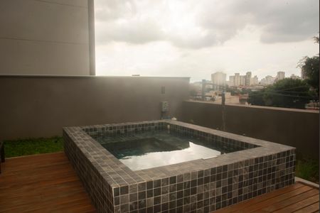 Studio à venda com 24m², 1 quarto e sem vagaÁrea comum - Piscina