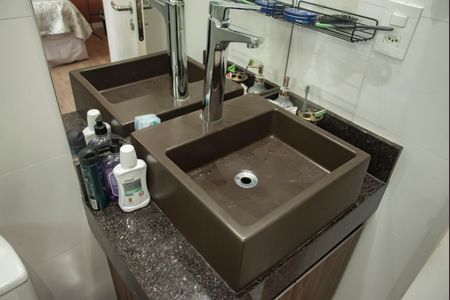 Apartamento à venda com 113m², 2 quartos e 3 vagasBanheiro da Suíte 2