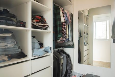Apartamento à venda com 113m², 2 quartos e 3 vagasCloset da Suíte 1