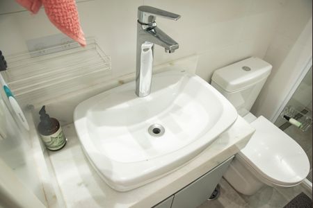 Apartamento à venda com 113m², 2 quartos e 3 vagasBanheiro da Suíte 1