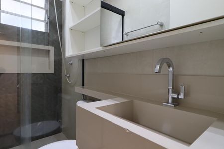 Apartamento para alugar com 48m², 2 quartos e 1 vaga Apartamento para alugar com 48m², 2 quartos e 1 vagaBanheiro