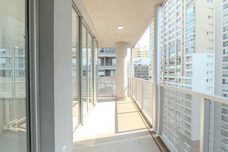 Studio à venda com 52m², 1 quarto e sem vaga Studio à venda com 52m², 1 quarto e sem vagaSacada