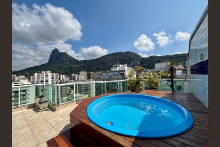 Apartamento para alugar com 130m², 3 quartos e 2 vagas Apartamento para alugar com 130m², 3 quartos e 2 vagasCobertura - vista para o Cristo Redentor