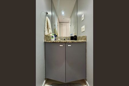 Apartamento para alugar com 130m², 3 quartos e 2 vagas Apartamento para alugar com 130m², 3 quartos e 2 vagasBanheiro da Suíte 1