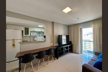 Sala de apartamento para alugar com 3 quartos, 130m² em Botafogo, Rio de Janeiro