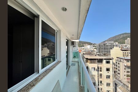 Apartamento para alugar com 130m², 3 quartos e 2 vagas Apartamento para alugar com 130m², 3 quartos e 2 vagasVaranda da sala