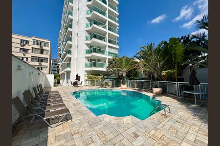 Apartamento para alugar com 130m², 3 quartos e 2 vagas Apartamento para alugar com 130m², 3 quartos e 2 vagasÁrea comum - piscina