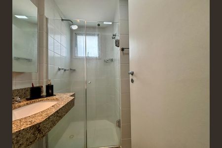 Apartamento para alugar com 130m², 3 quartos e 2 vagas Apartamento para alugar com 130m², 3 quartos e 2 vagasBanheiro da Suíte 2