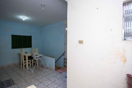 Casa à venda com 168m², 3 quartos e 1 vagaÁrea de Serviço