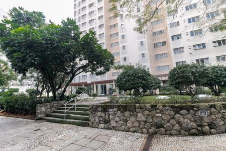 Apartamento à venda com 211m², 3 quartos e 3 vagas Apartamento à venda com 211m², 3 quartos e 3 vagasFachada do Prédio